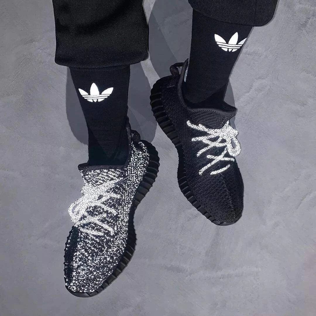 Yeezy 350 Black Splatter
