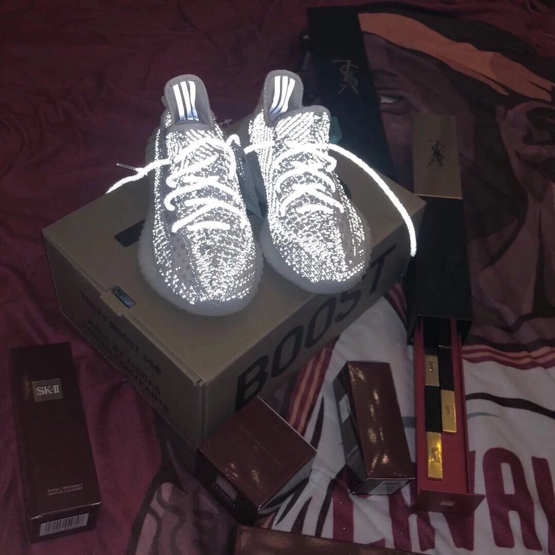 Yeezy 350 Boost V2 Splatter