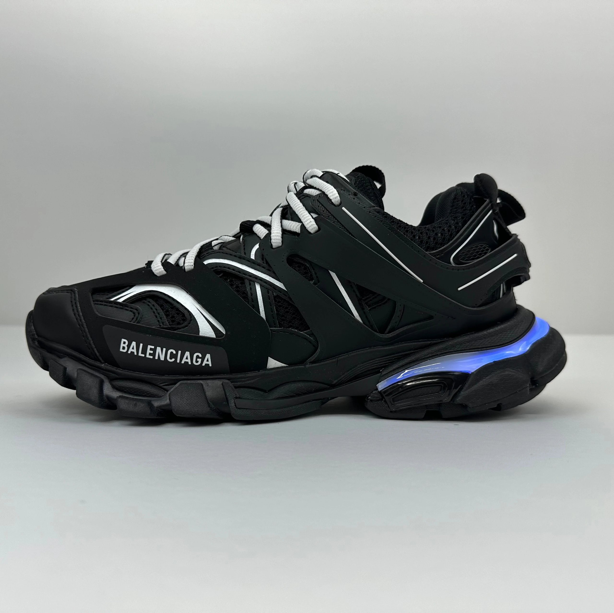 Balenciaga Sneakers Track LED — Black and white