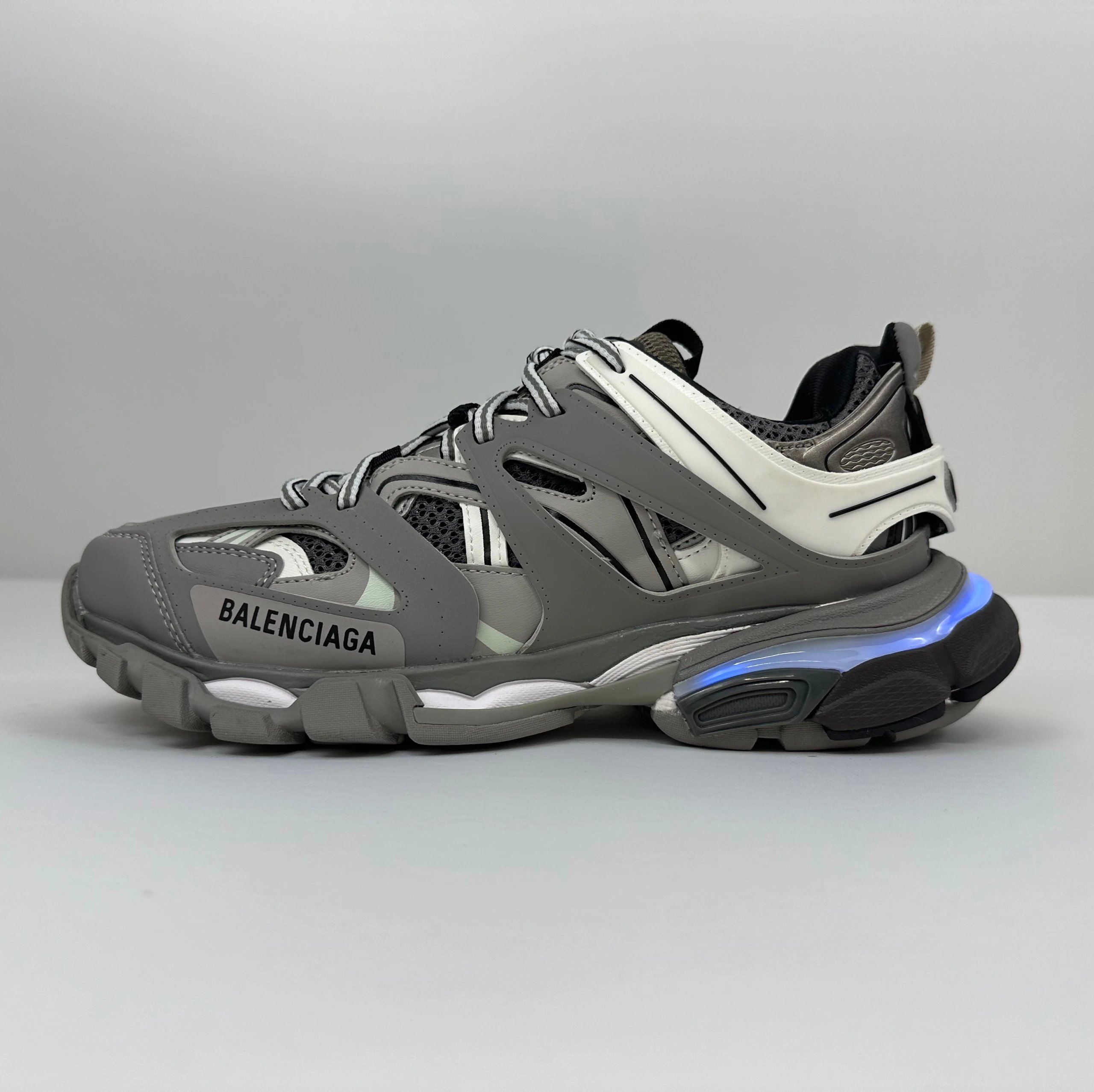 Balenciaga Sneakers Track LED — Dark gray