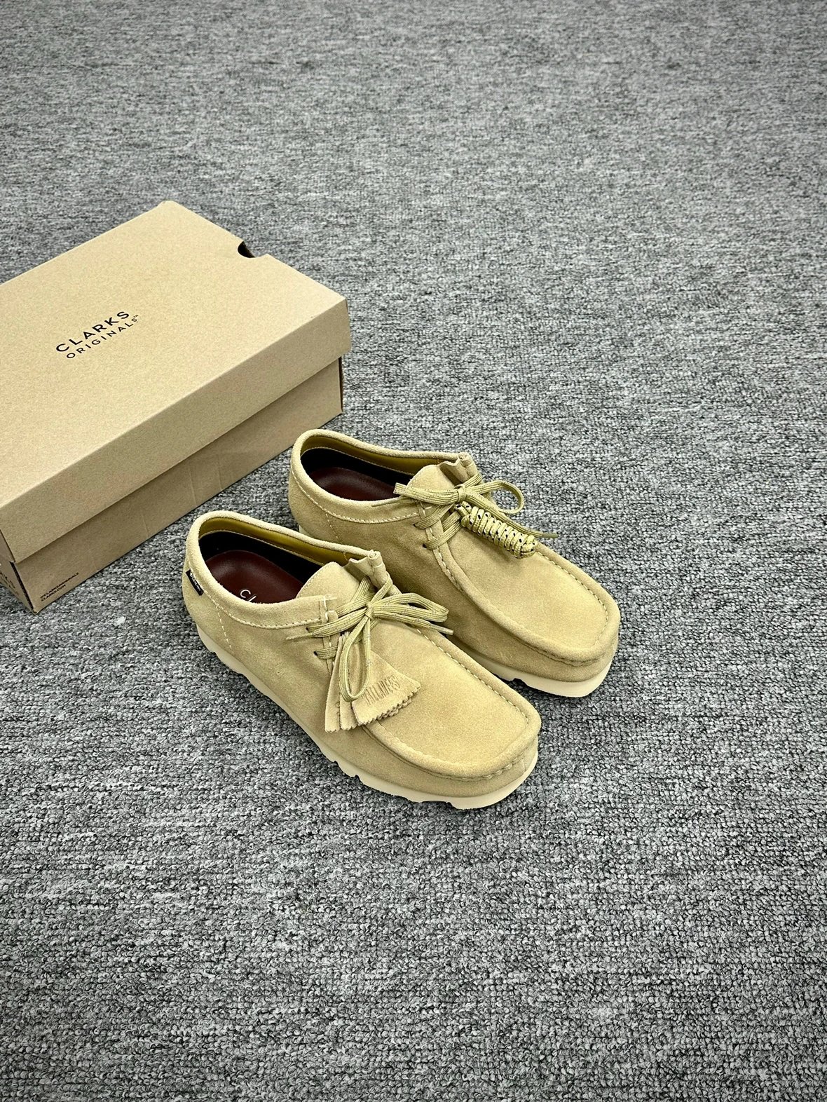 Clarks Casual Shoes Wallabee GTX Lace-Up Moccasin image 1