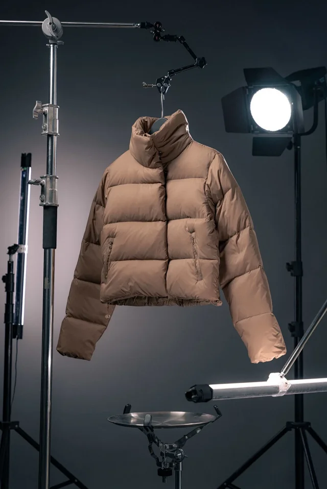 Unbranded Down Jackets Cropped stand-collar quilted puffer jacket product detail image 21