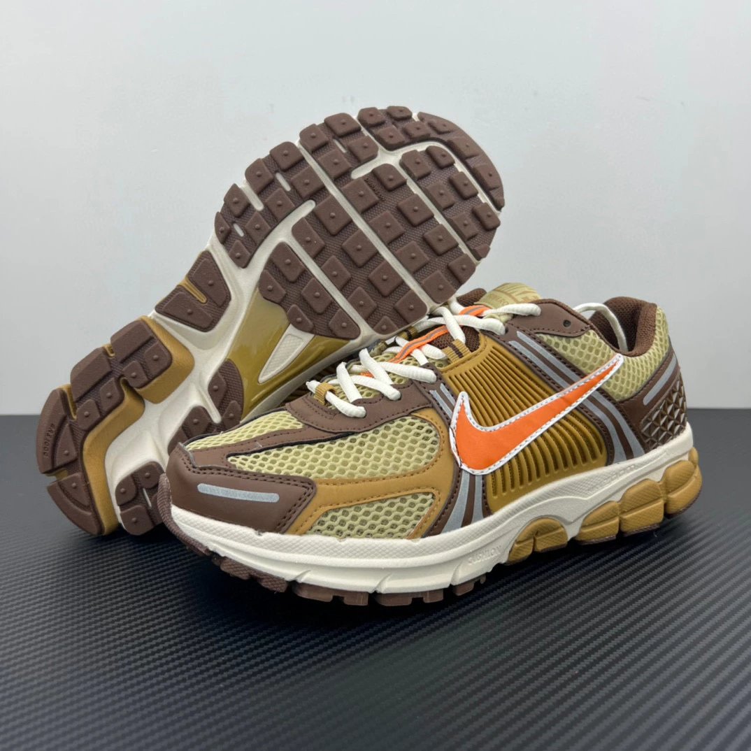 Nike Sneakers Air Zoom Vomero 5 — FB9149-700 wheat color