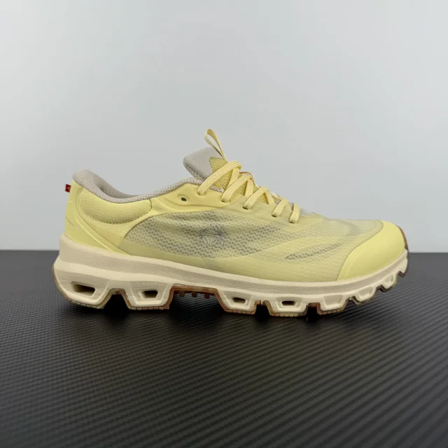 On Sneakers Cloudventure 2 product detail image 2