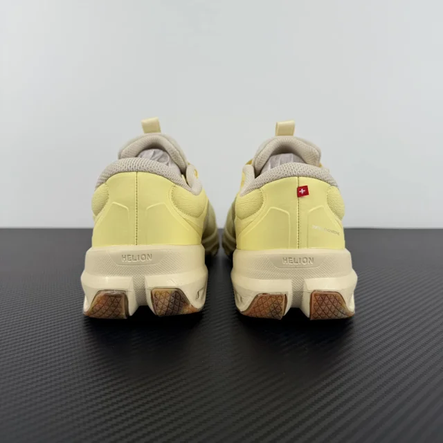 On Sneakers Cloudventure 2 product detail image 5