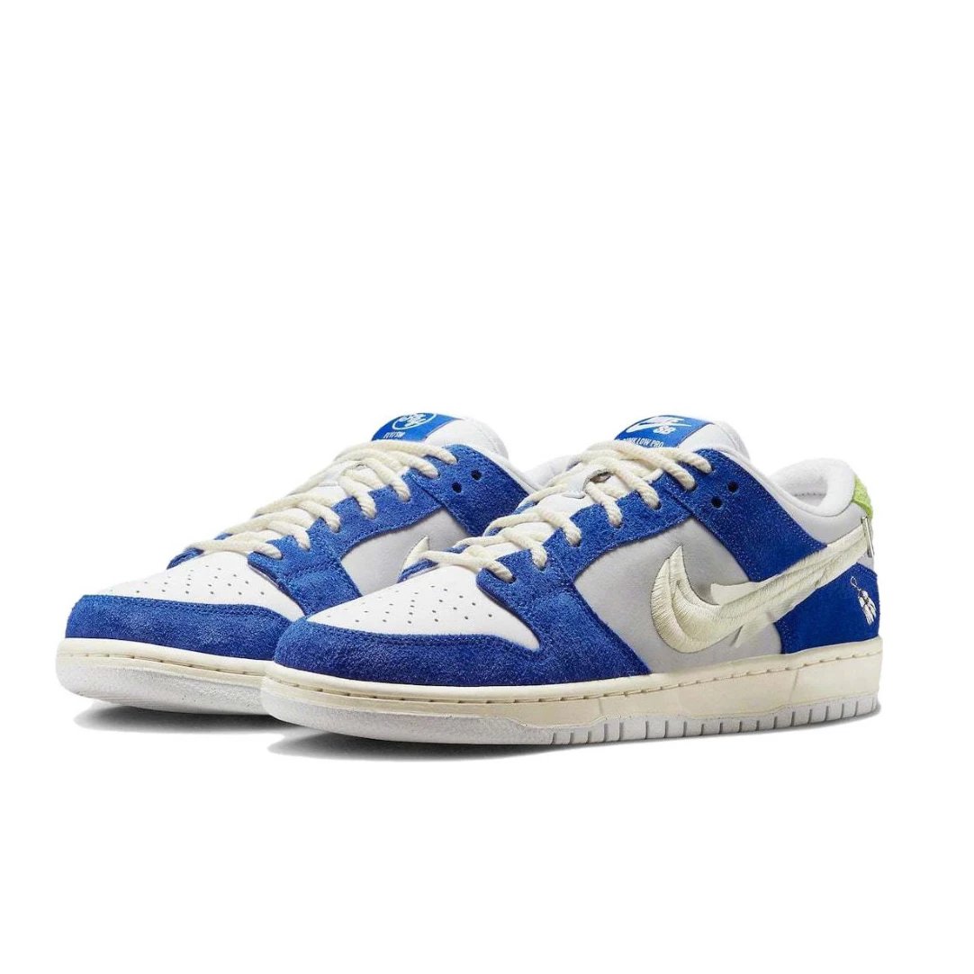 Nike Sneakers SB Dunk Low — Fly Streetwear x Dunk SB Gardenia flower
