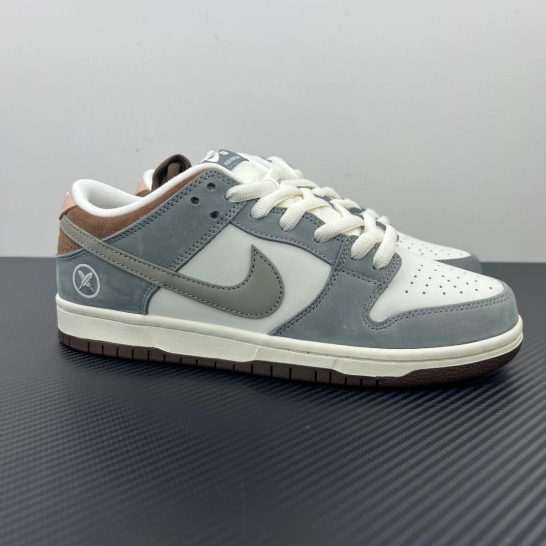 Nike Sneakers Dunk Low — Yuto Horigome x Dunk Collaboration “Fei Yu” Grey and White