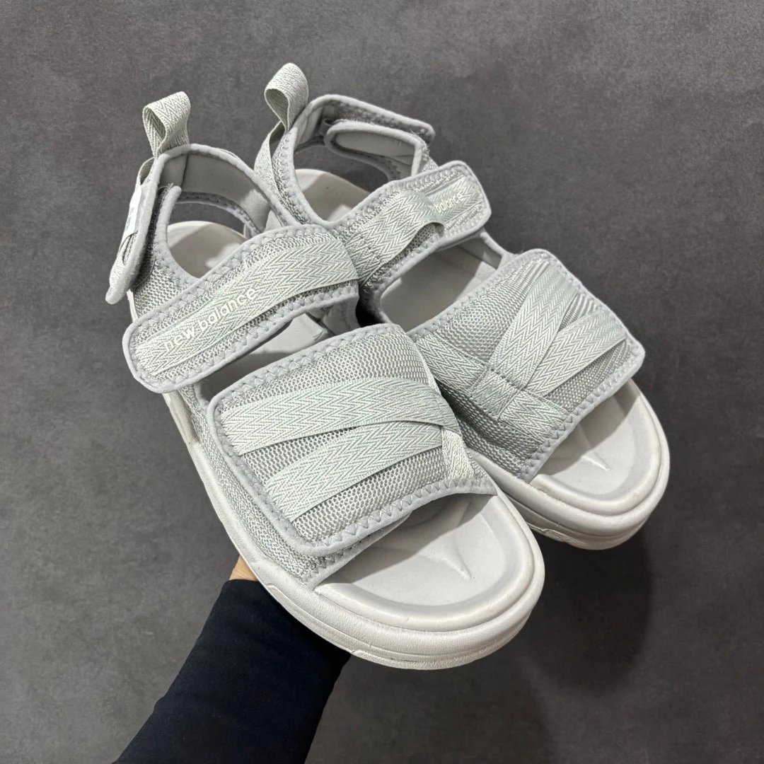 New Balance Sandals SD 3205 adjustable hook-and-loop strap — Light gray