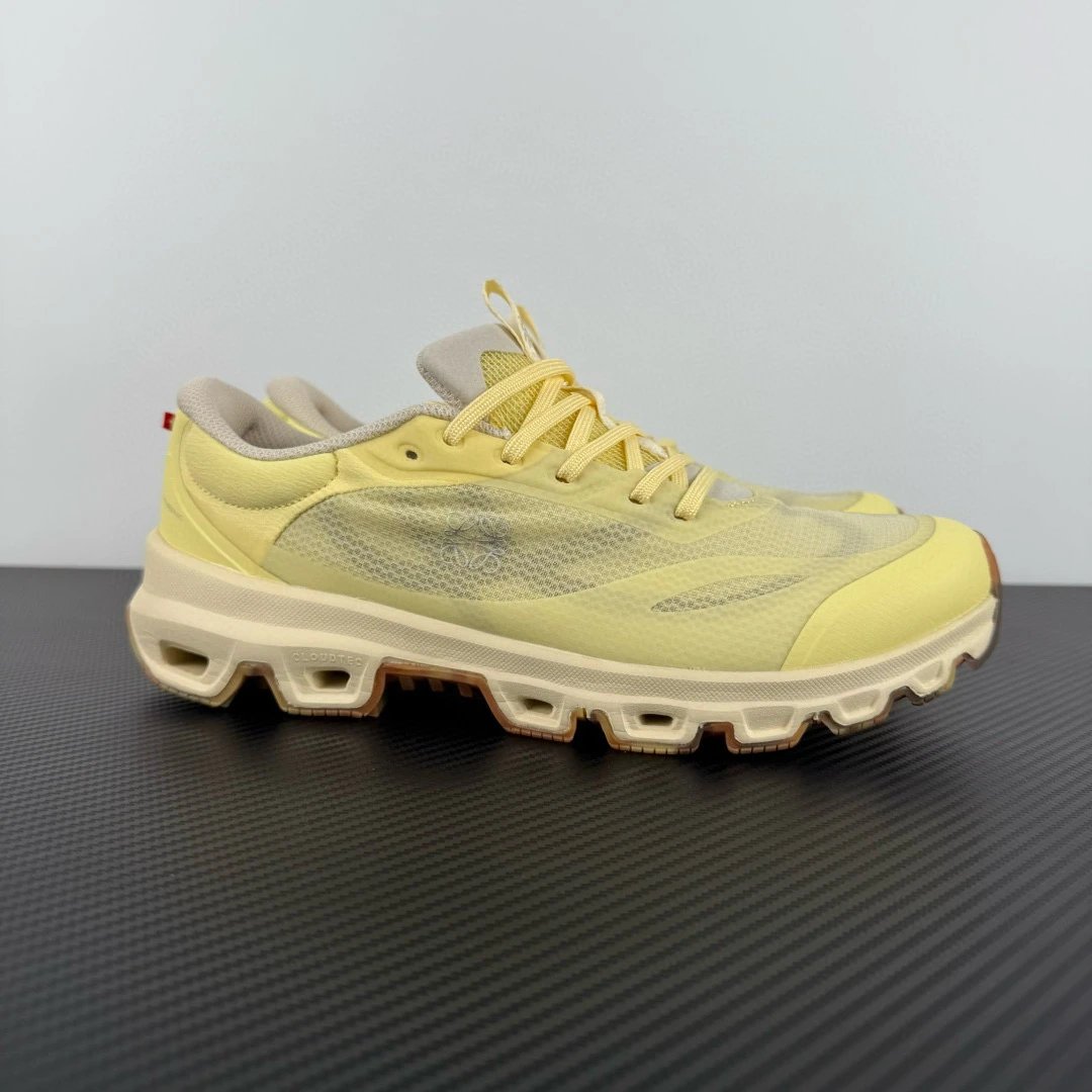 On Sneakers Cloudventure 2 variant SOURCE-sku:131594541969