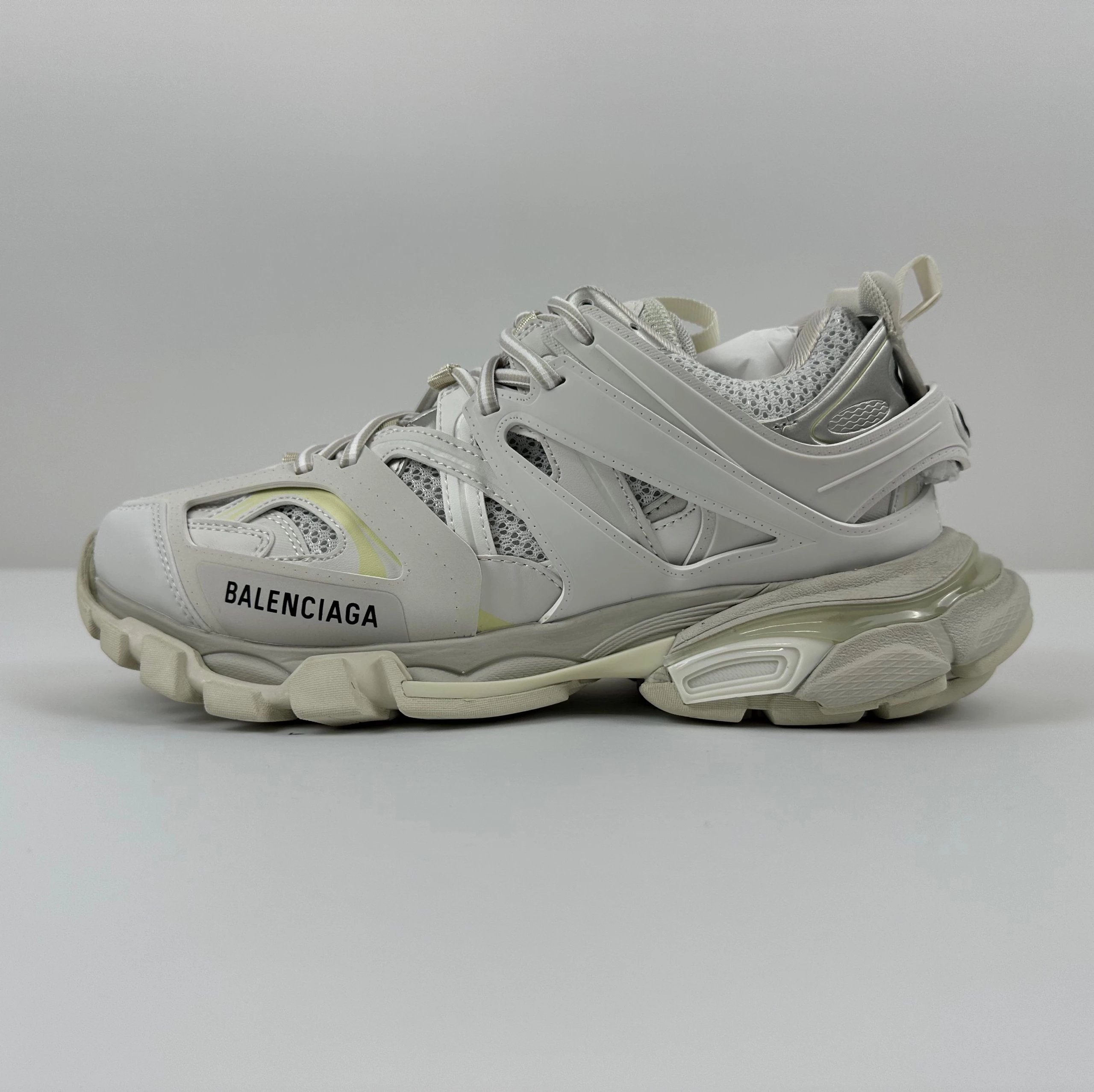 Balenciaga Sneakers Track 3.0 — Grayish white
