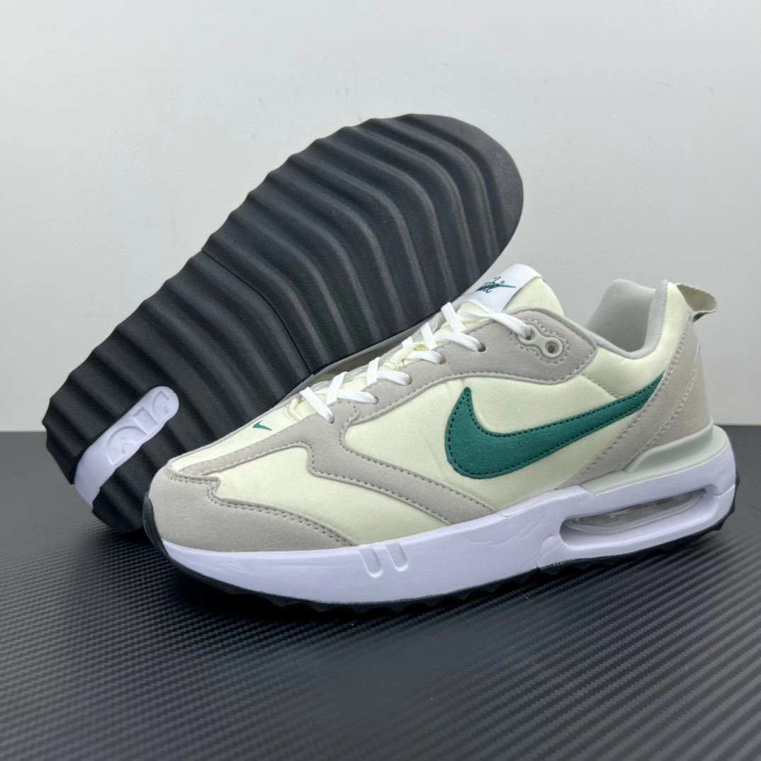 Nike Sneakers Air Max Dawn — Rice green