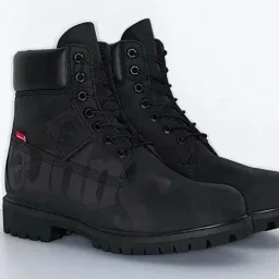 thumbnail for GD Batch can't kick the big yellow boots