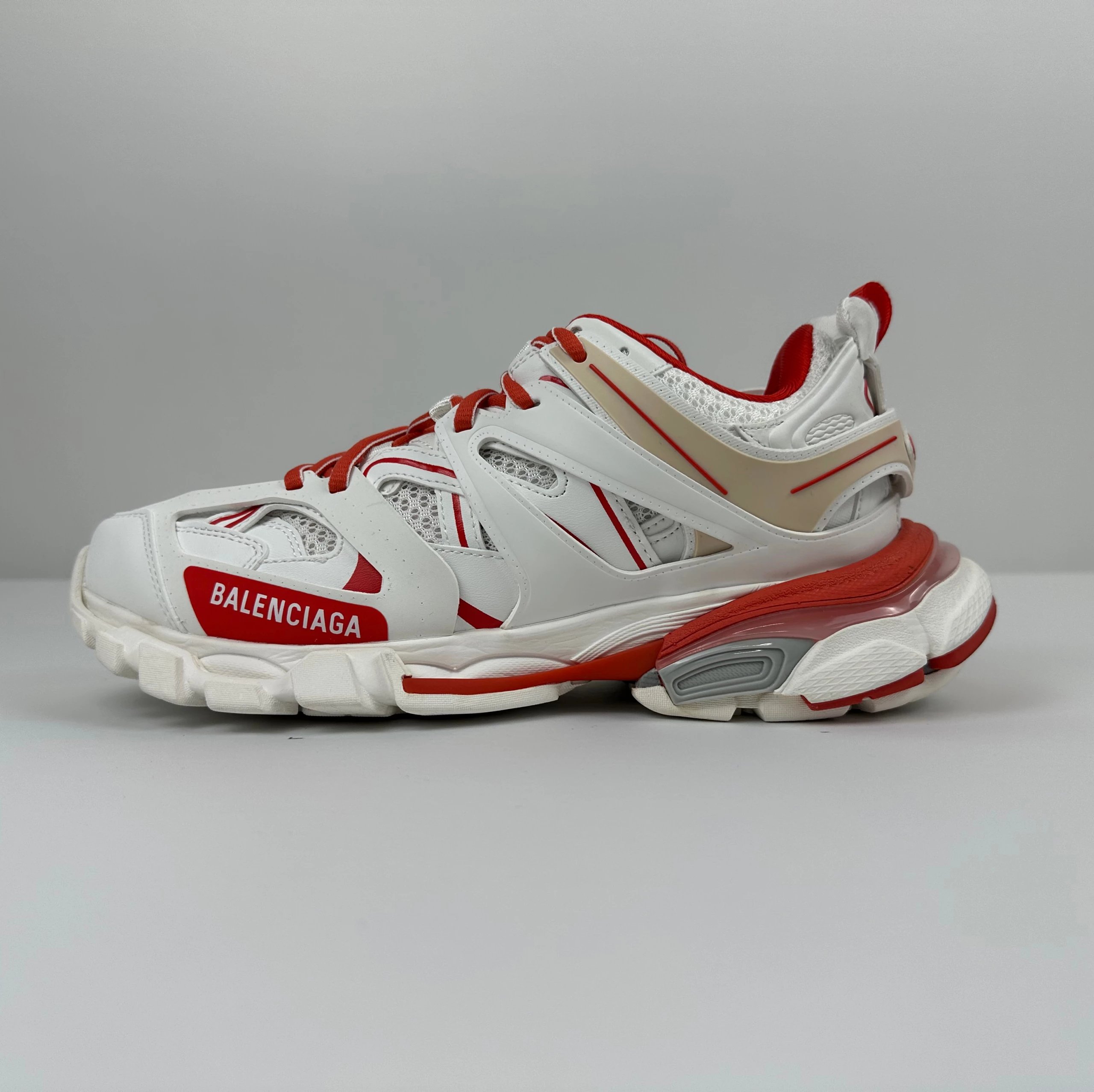 Balenciaga Sneakers Track 3.0 — White and red
