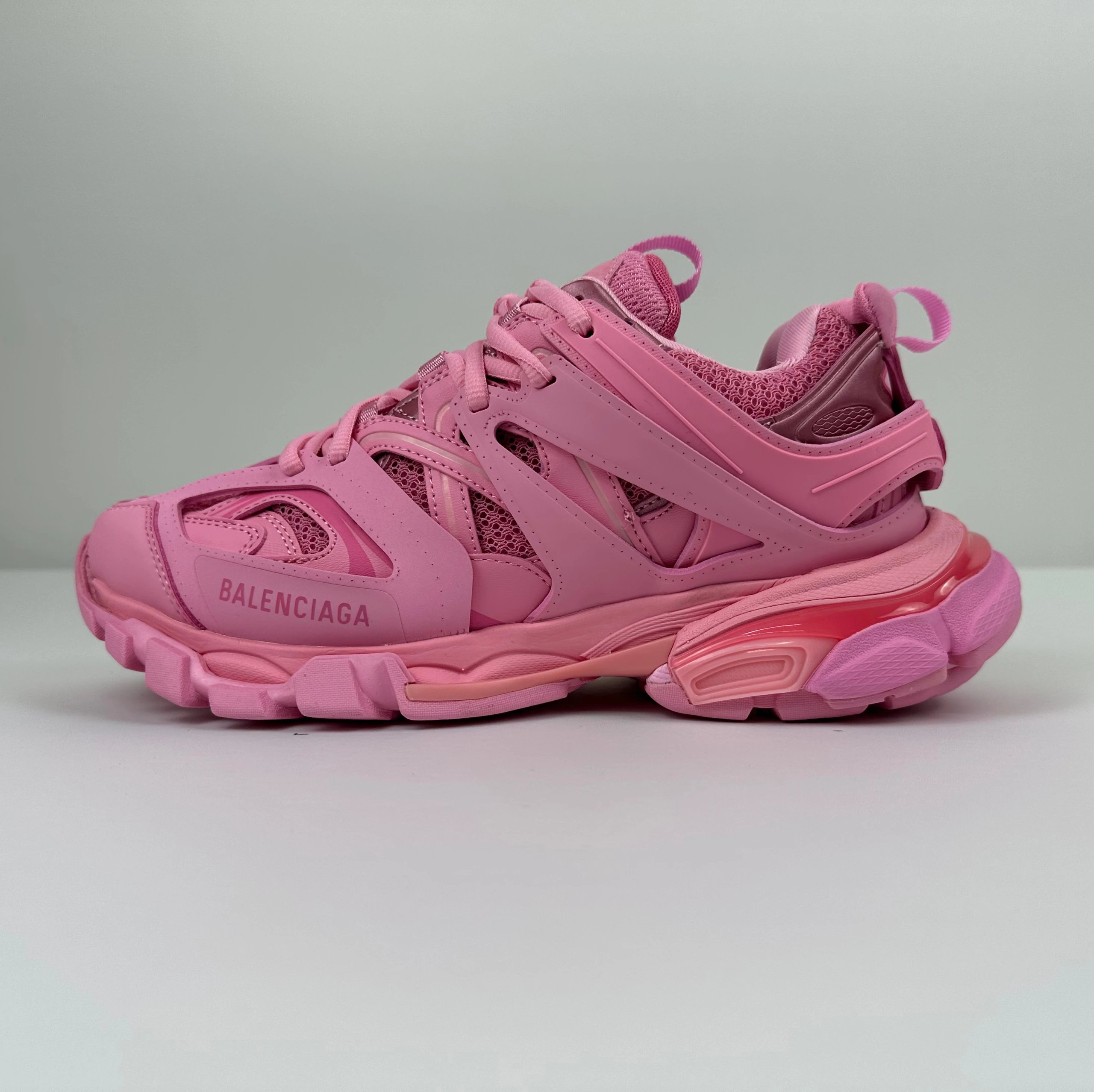 Balenciaga Sneakers Track 3.0 — Pink