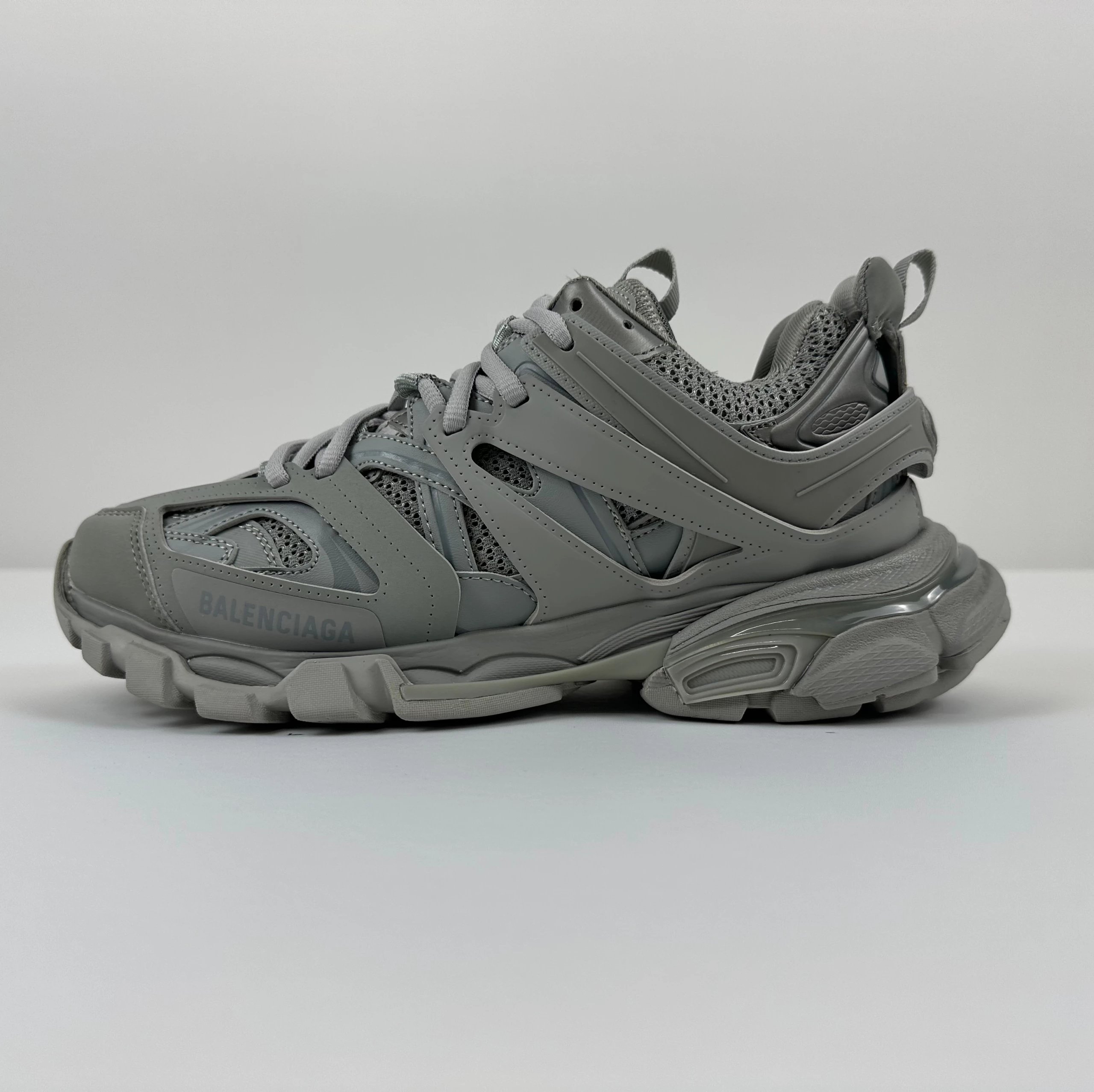 Balenciaga Sneakers Track 3.0 — Cool gray