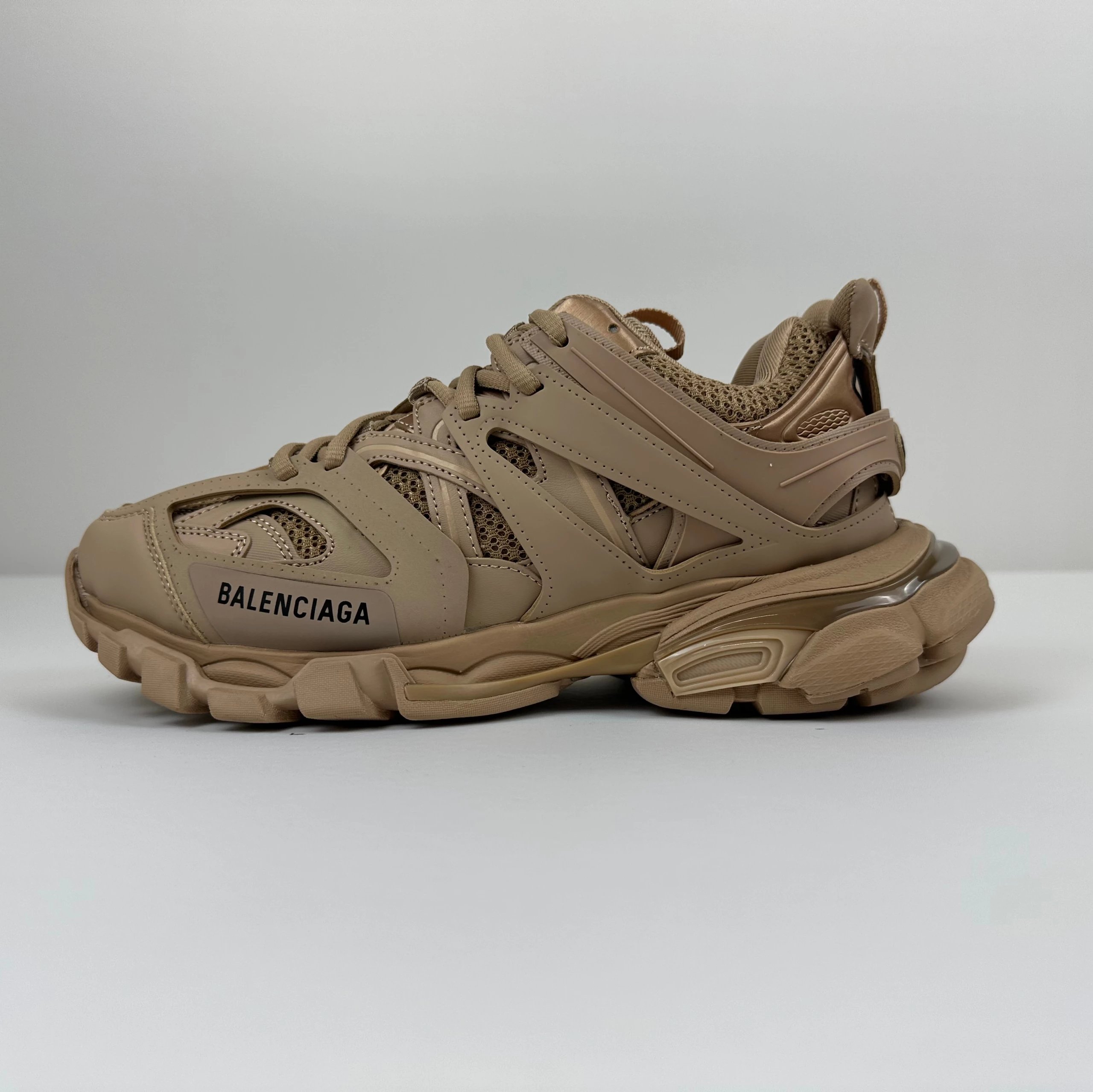 Balenciaga Sneakers Track 3.0 — Coffee brown