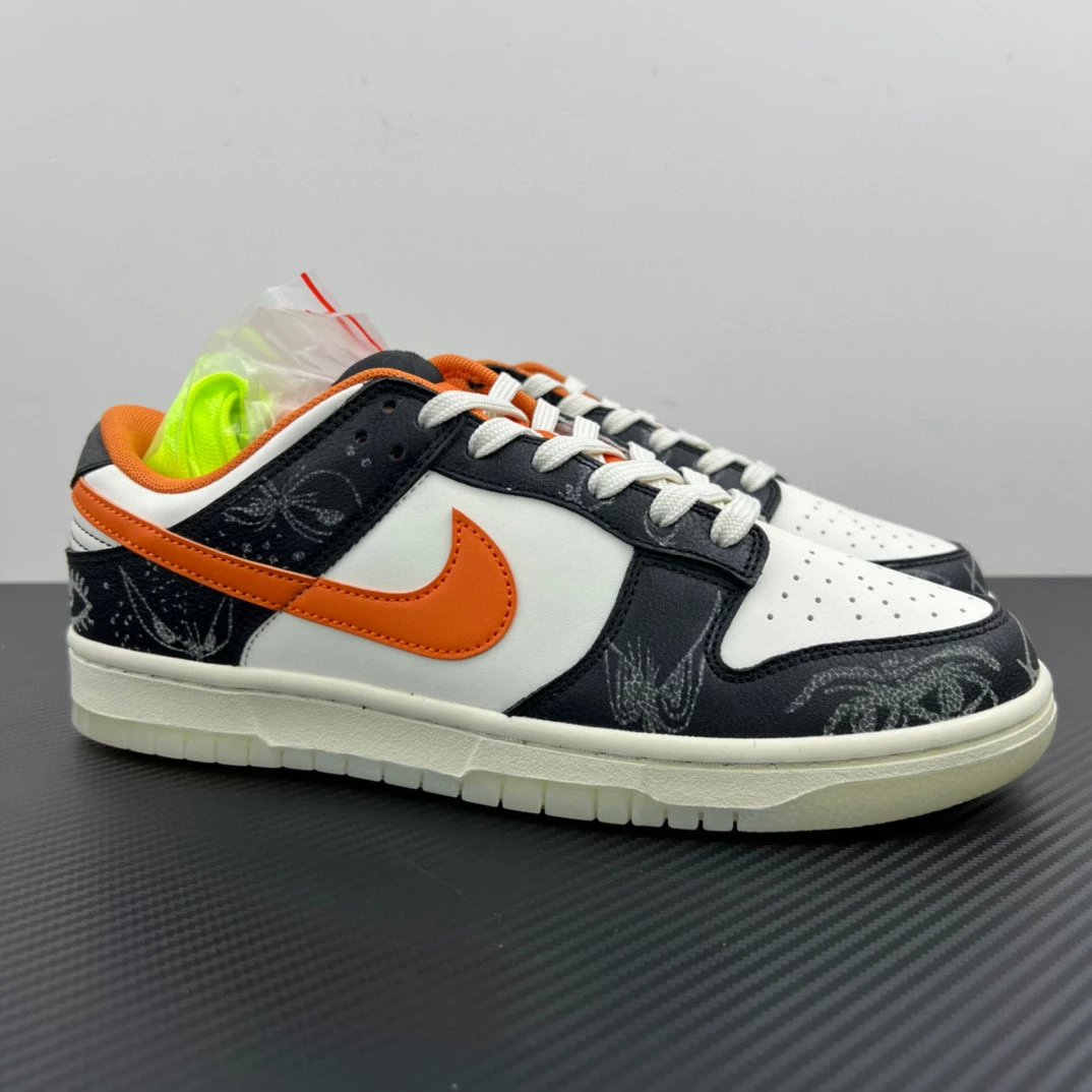 Nike Sneakers Dunk Low — Black, White, and Orange – Halloween