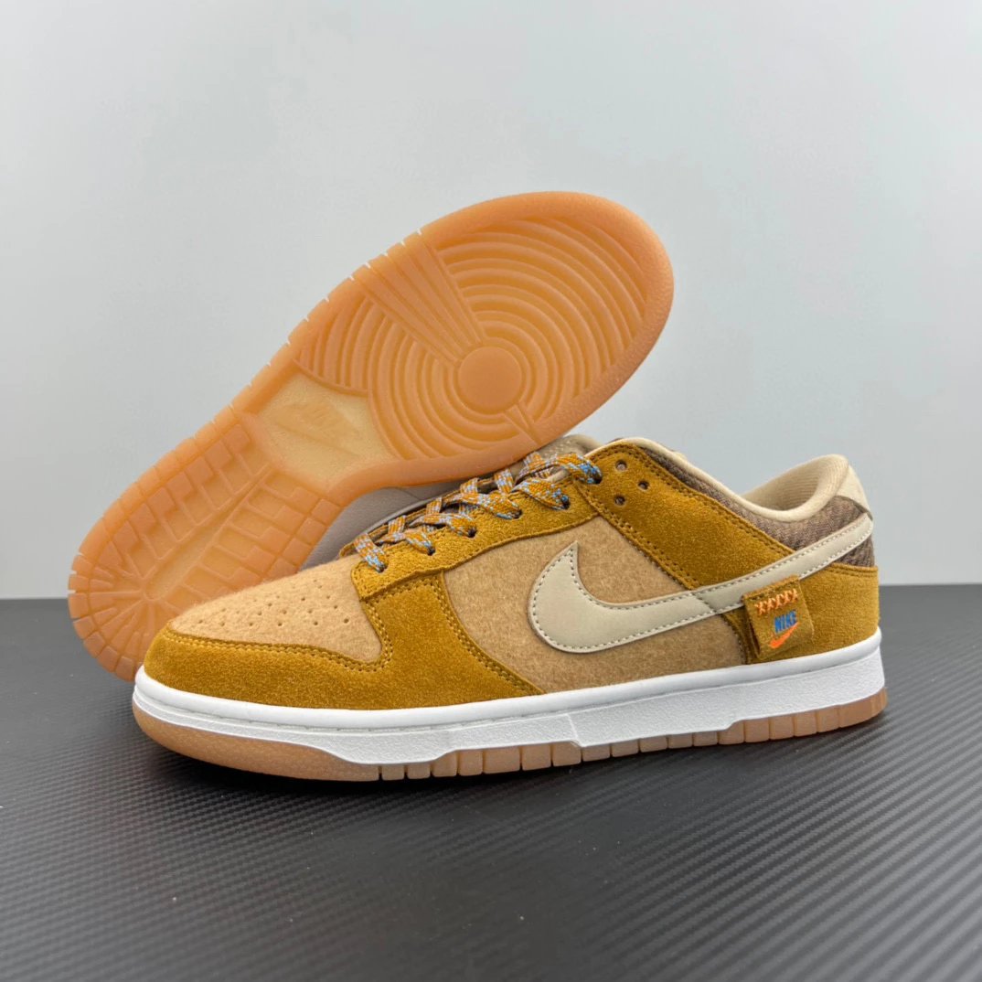 Nike Sneakers Dunk Low — Dunk "Teddy Bear" brown teddy bear