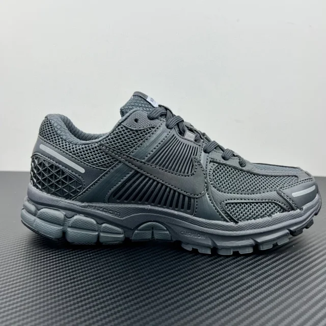 Nike Sneakers Air Zoom Vomero 5 product detail image 2