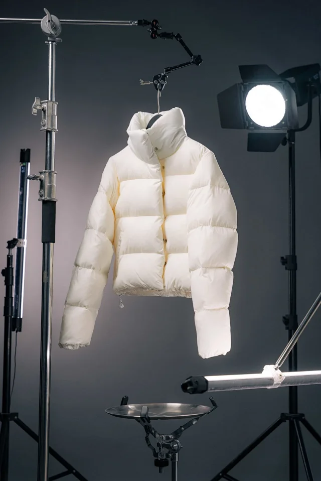 Unbranded Down Jackets Cropped stand-collar quilted puffer jacket product detail image 3