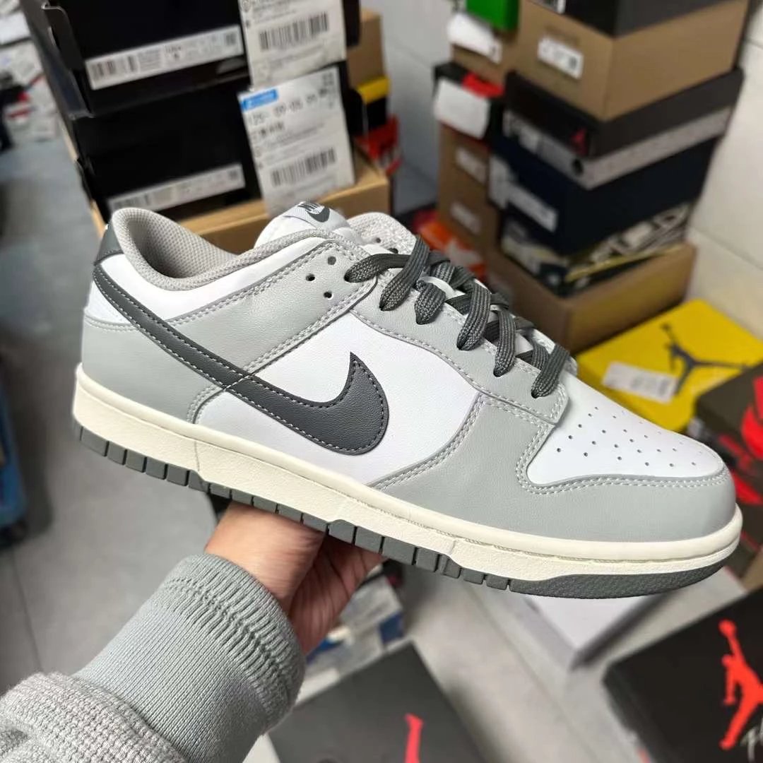 Nike Sneakers Dunk Low — Ashes