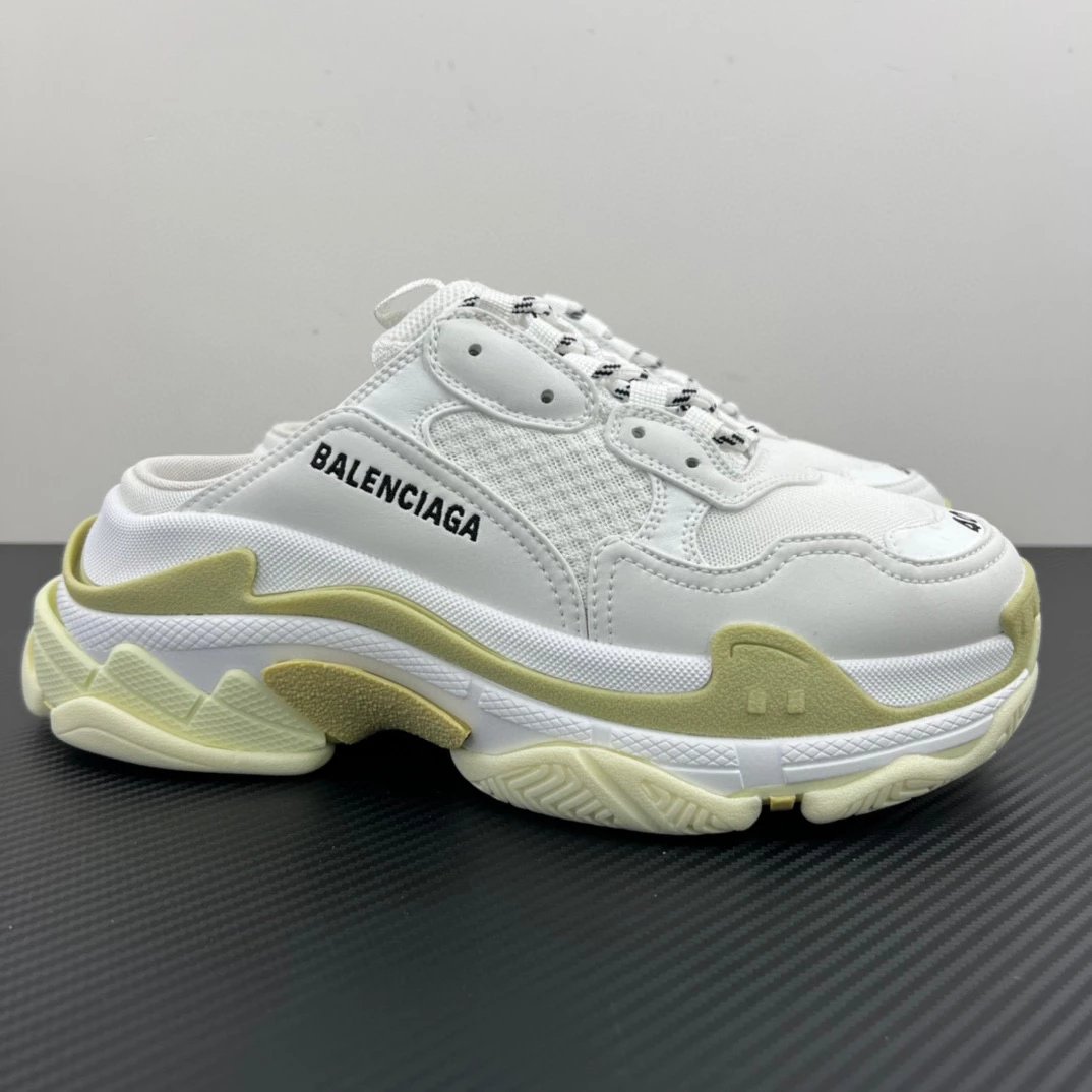 Balenciaga Sneakers Triple S Graffiti — Beige half-slippers (9097)