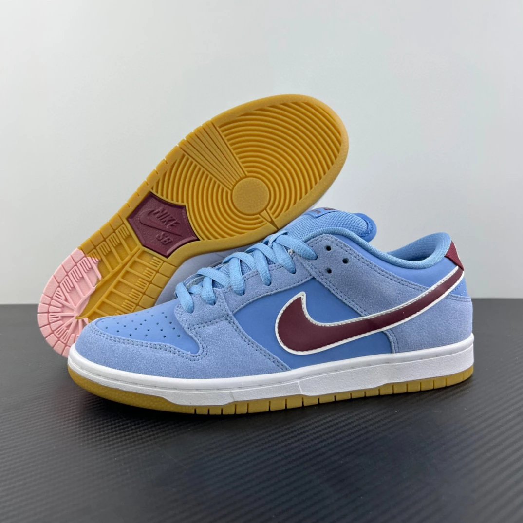 Nike Sneakers Dunk Low — DQ4040-400 "Phillies" Philadelphia Man Bubble Gum