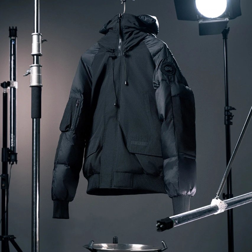 Canada Goose Down Jackets 2056 Hooded Jacket — Black