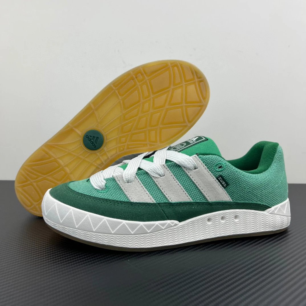 Adidas Sneakers Adimatic low-top — HQ 6908 White and green