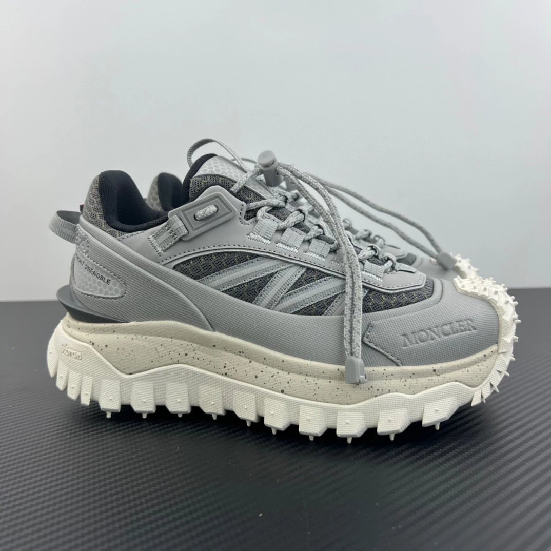 Moncler Sneakers Trailgrip GORE-TEX trail — Grayish white