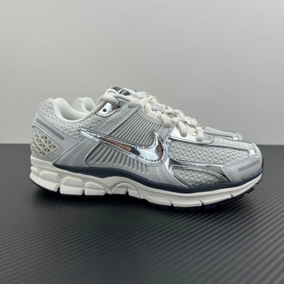 Nike Sneakers Zoom Vomero 5 — FD0884-025 White