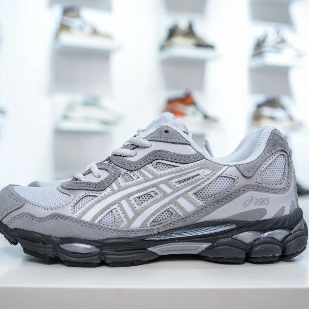 ASICS Sneakers GEL-NYC — gray