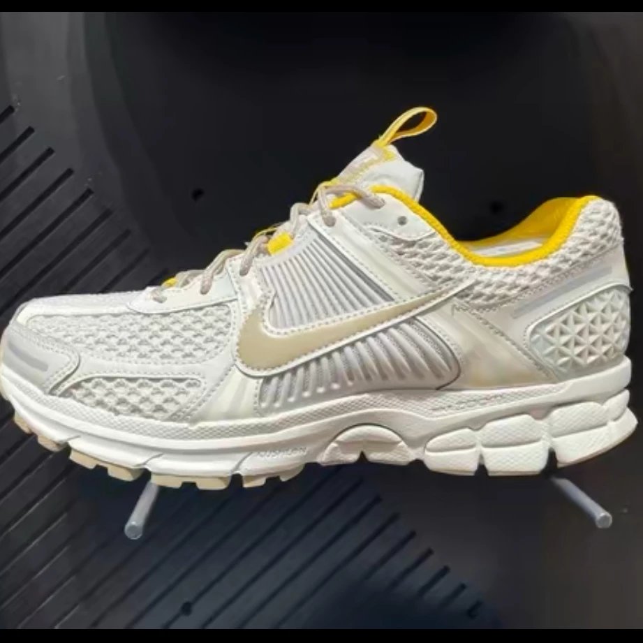 Nike Sneakers Air Zoom Vomero 5 — FJ7964-020 gray
