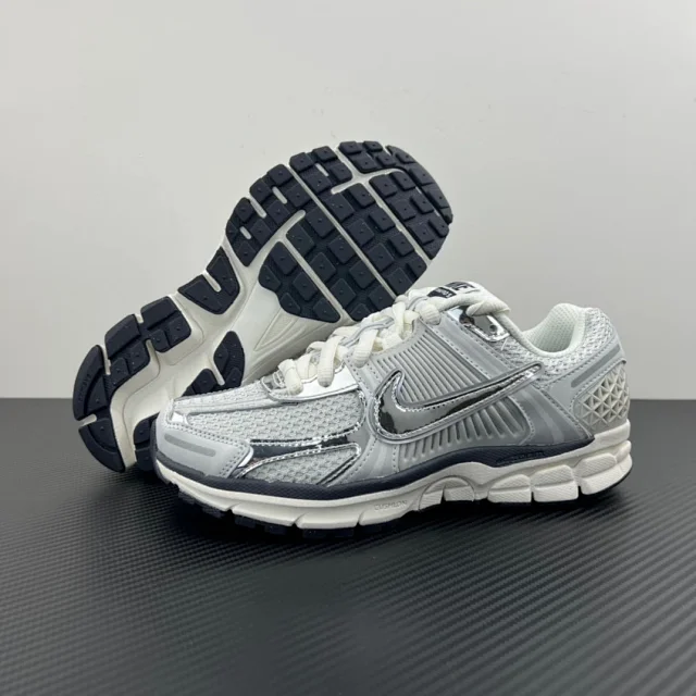 Nike Sneakers Zoom Vomero 5 product detail image 3