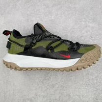 Nike Sneakers ACG Mountain Fly 2 — black and green strap