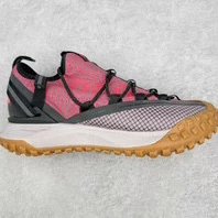 Nike Sneakers ACG Mountain Fly 2 — Black powder strap