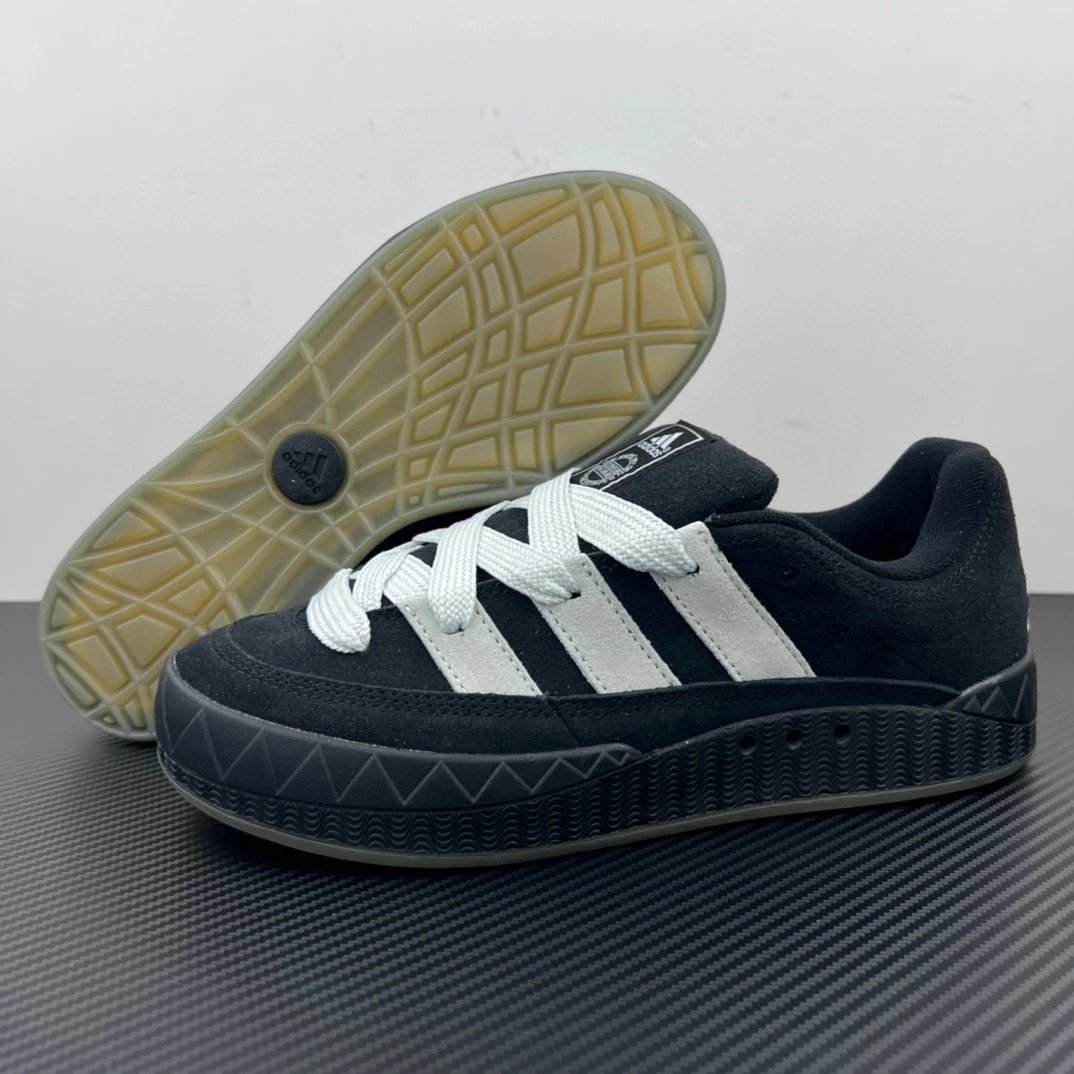 Adidas Sneakers Adimatic low-top — HQ 6900 Black and white