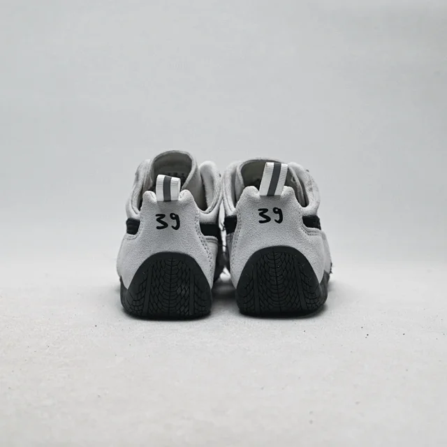 Balenciaga Sneakers Speedcat collaboration product detail image 29