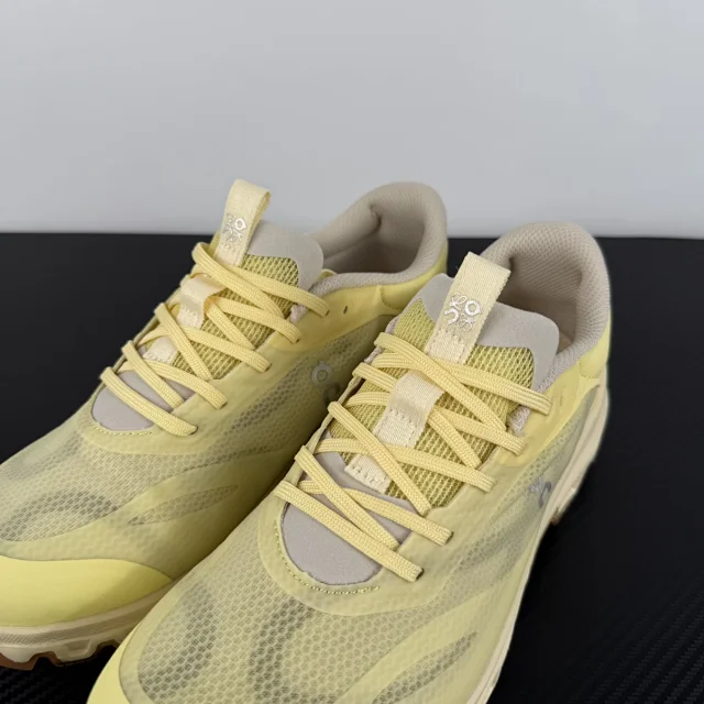 On Sneakers Cloudventure 2 product detail image 8