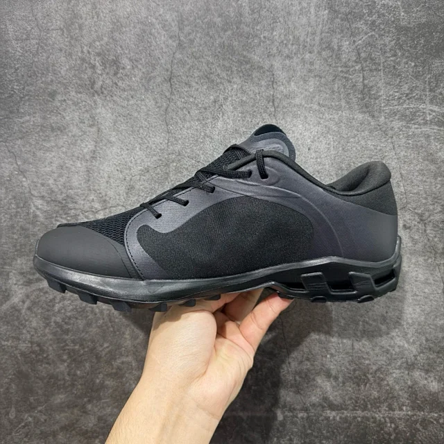 On Sneakers Cloudventure Peak product detail image 20