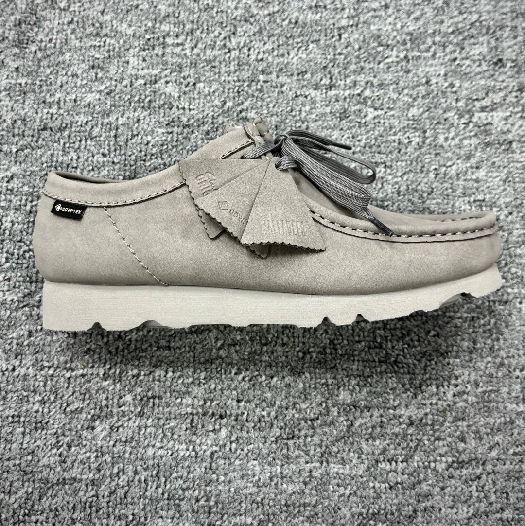 Clarks Casual Shoes Wallabee GTX Lace-Up Moccasin — gray