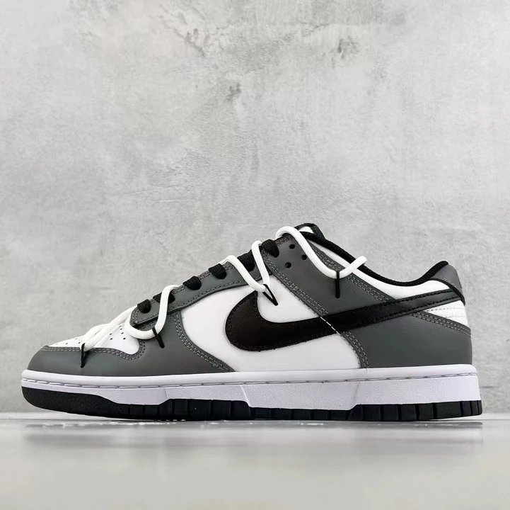 Nike Sneakers Dunk Low — fog color raven black and white ash
