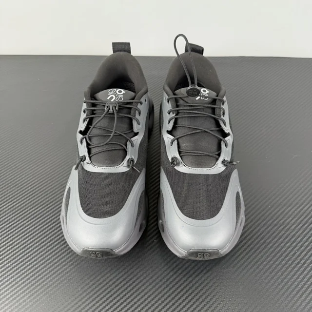 On Sneakers Cloudsolo product detail image 4
