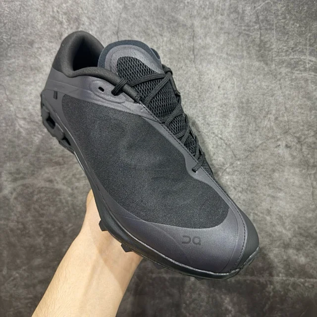 On Sneakers Cloudventure Peak product detail image 21