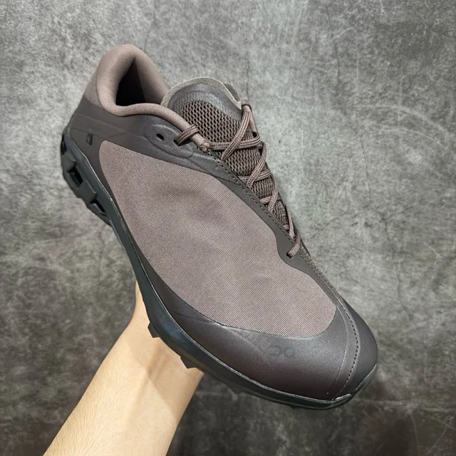 On Sneakers Cloudventure Peak product detail image 3