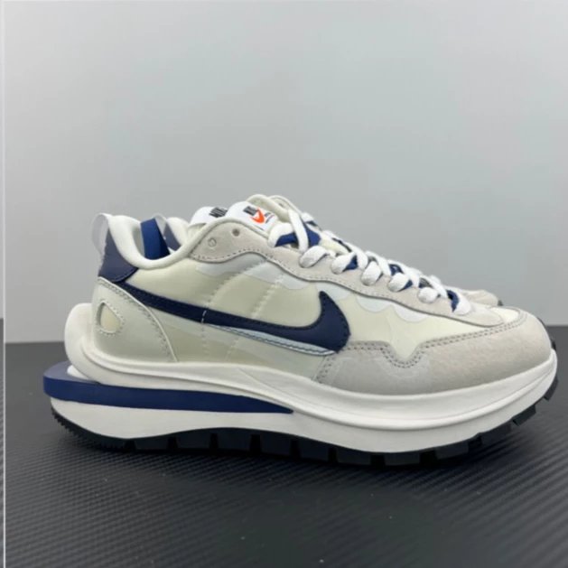 Nike Sneakers VaporWaffle — White Deep Blue