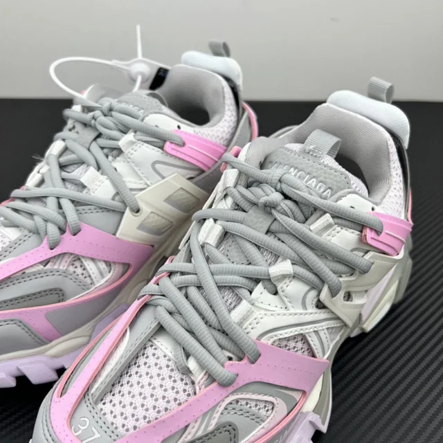 Balenciaga Sneakers Track 3.0 product detail image 10