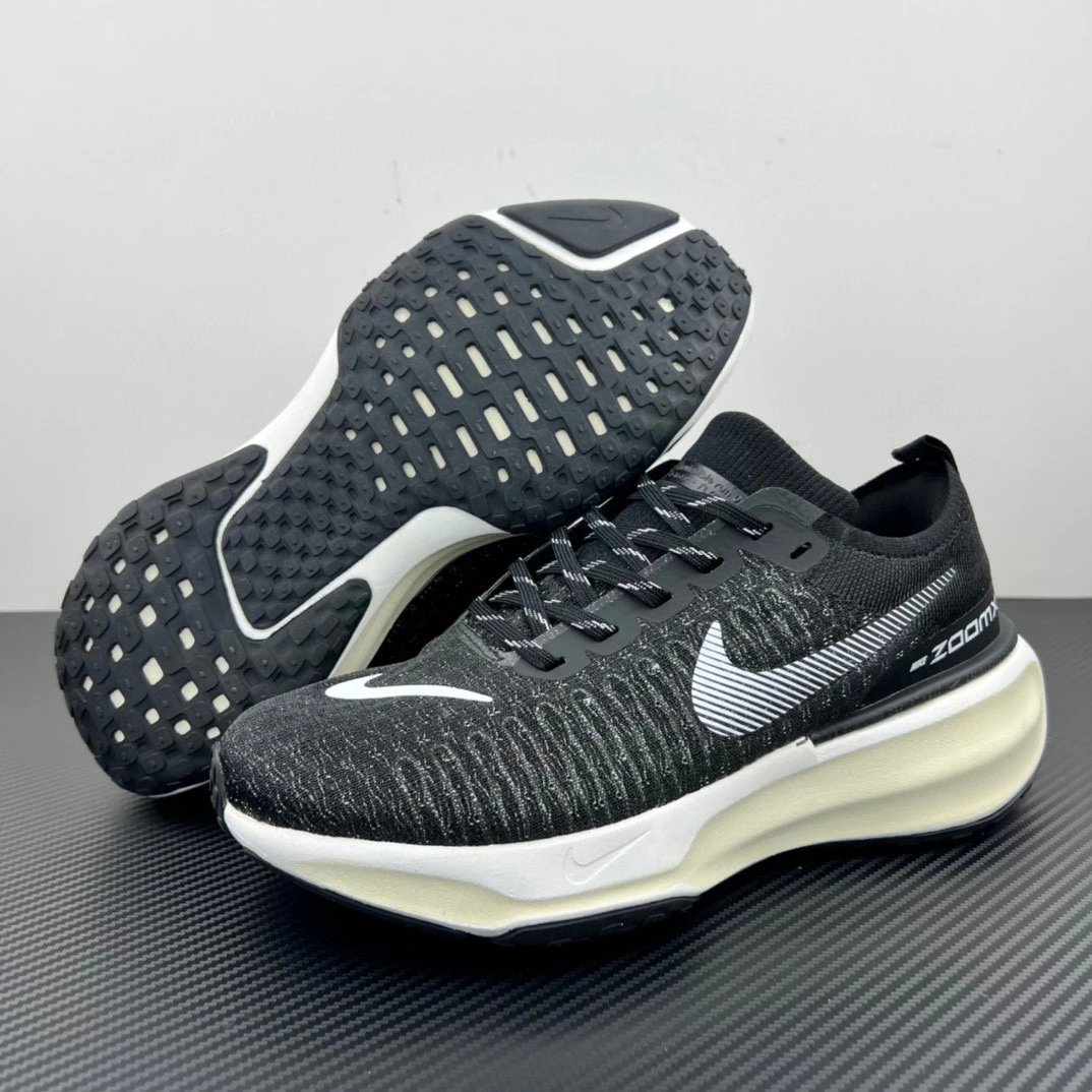 Nike Sneakers ZoomX Invincible Run Flyknit 3 — Black