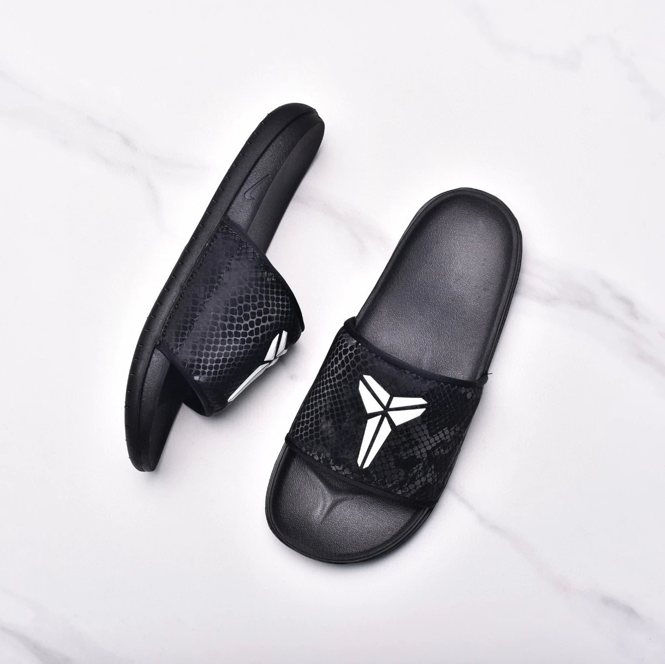 Nike Sandals Kobe Offcourt Slides — Black