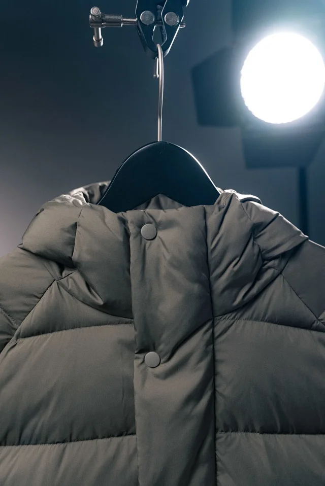 Unbranded Down Jackets Hooded snap-front quilted puffer jacket product detail image 8